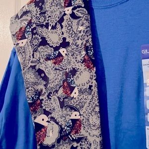 Lularoe Koi Fish Leggings. Size TC. Gildan shirt NWT.